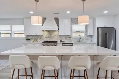 2501 Briarhurst Drive, Houston, TX 77057 - Photo 15