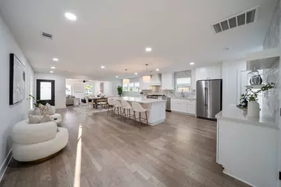 2501 Briarhurst Drive, Houston, TX 77057 - Photo 11