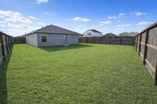 9018 Burnet Bay Ct, Baytown, TX 77521 - Photo 21