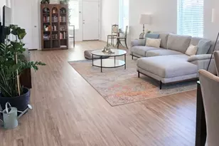 9018 Burnet Bay Ct, Baytown, TX 77521 - Photo 5