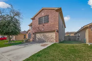 1019 Arnica St, Baytown, TX 77521 - Photo 3