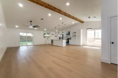 9002 Enchanted Forest Drive, Houston, TX 77088 - Photo 7
