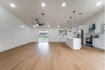 9002 Enchanted Forest Drive, Houston, TX 77088 - Photo 23