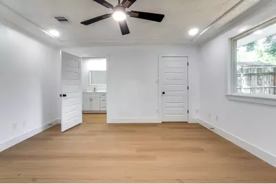 9002 Enchanted Forest Drive, Houston, TX 77088 - Photo 31