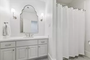 11921 Knippwood Ln, Houston, TX 77024 - Photo 17