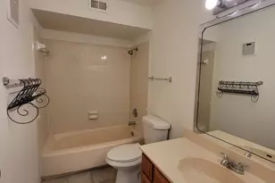 7649 Cambridge St, Houston, TX 77054 - Photo 13