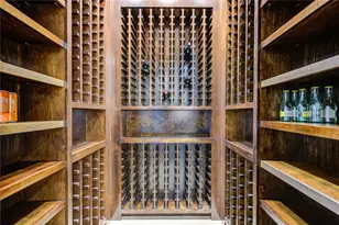 5202 Chesapeake Way, Houston, TX 77056 - Photo 9