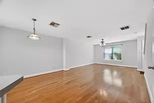 5951 S Loop E, Houston, TX 77033 - Photo 11