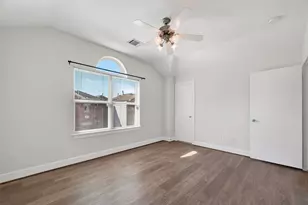 5951 S Loop E, Houston, TX 77033 - Photo 27