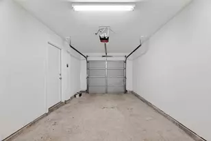 5951 S Loop E, Houston, TX 77033 - Photo 29