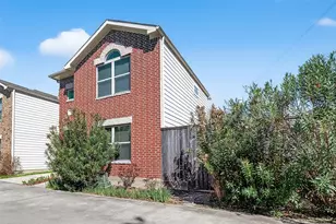 5951 S Loop E, Houston, TX 77033 - Photo 3