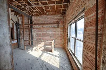 607 Lyons Avenue, Schulenburg, TX 78956 - Photo 17