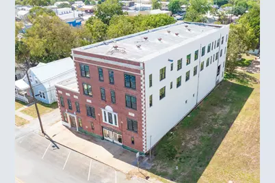 607 Lyons Avenue, Schulenburg, TX 78956 - Photo 3