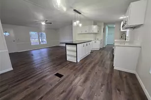 210 S Southwind Trails, Cleveland, TX 77328 - Photo 13