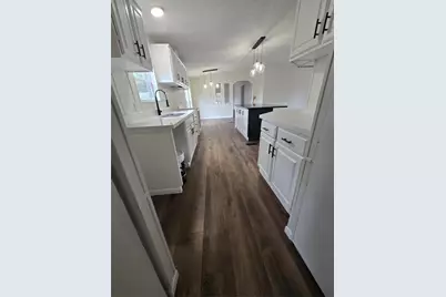 210 S Southwind Trails, Cleveland, TX 77328 - Photo 17