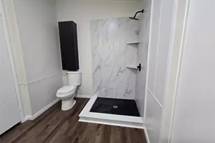 210 S Southwind Trails, Cleveland, TX 77328 - Photo 17