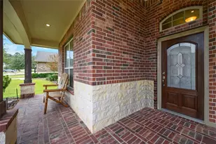1046 Cedar Lake Ct, Conroe, TX 77384 - Photo 3