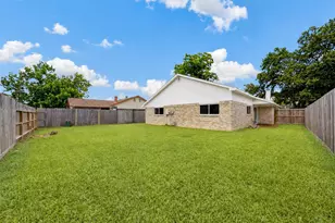911 Golden W Dr, Katy, TX 77450 - Photo 29