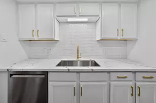 911 Golden W Dr, Katy, TX 77450 - Photo 13