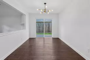 911 Golden W Dr, Katy, TX 77450 - Photo 9