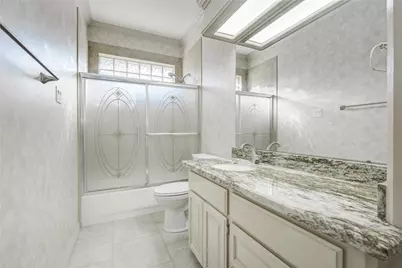 102 River Oaks Drive, Lake Jackson, TX 77566 - Photo 35