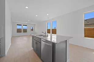 1810 Glacier Gorge Trl, Dayton, TX 77535 - Photo 7