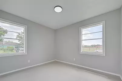 9709 Fairland Drive, Houston, TX 77051 - Photo 7