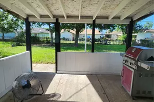 9711 Aguila St, Houston, TX 77013 - Photo 19