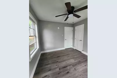 9711 Aguila Street, Houston, TX 77013 - Photo 17