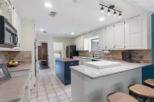 1415 River Oaks Dr, Huntsville, TX 77340 - Photo 7