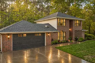 1415 River Oaks Dr, Huntsville, TX 77340 - Photo 1