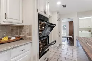 1415 River Oaks Dr, Huntsville, TX 77340 - Photo 9