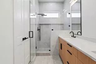 6624 St Augustine St, Houston, TX 77021 - Photo 5