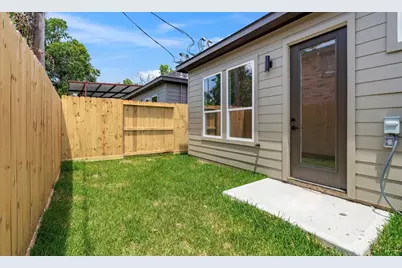 6624 Saint Augustine Street #B, Houston, TX 77021 - Photo 3