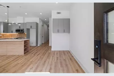 6624 Saint Augustine Street #B, Houston, TX 77021 - Photo 9