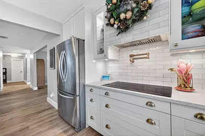 8106 Twin Hills Drive, Houston, TX 77071 - Photo 25