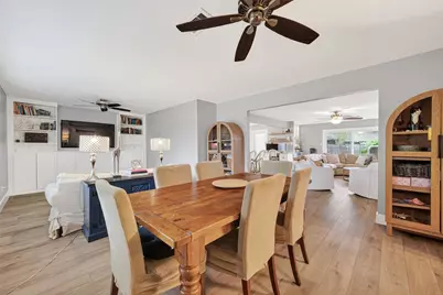 8106 Twin Hills Drive, Houston, TX 77071 - Photo 9