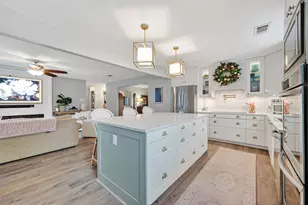 8106 Twin Hills Dr, Houston, TX 77071 - Photo 19