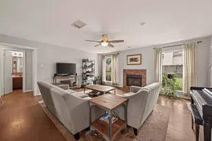 13739 Kensington Pl, Houston, TX 77034 - Photo 5
