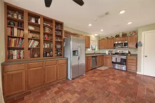 13739 Kensington Pl, Houston, TX 77034 - Photo 13