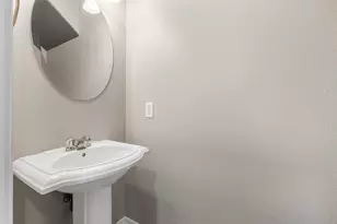 702 Clayton St, Tomball, TX 77375 - Photo 17