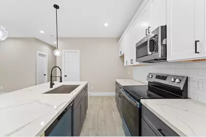 9303 Firnat Street, Houston, TX 77016 - Photo 5