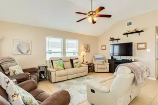 4114 Navarro Dr, Galveston, TX 77554 - Photo 21