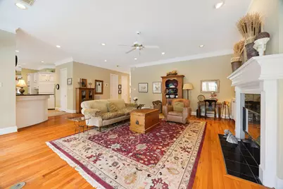 9103 Hudson Court, Houston, TX 77024 - Photo 11