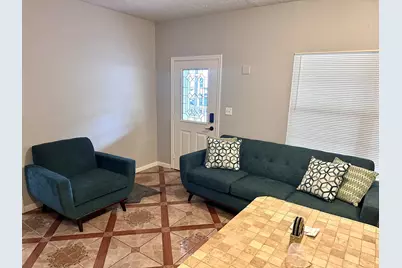 15 Stiles Street, Houston, TX 77011 - Photo 5