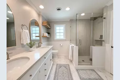 7803 Meadowglen Lane, Houston, TX 77063 - Photo 23