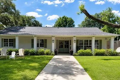 7803 Meadowglen Lane, Houston, TX 77063 - Photo 35