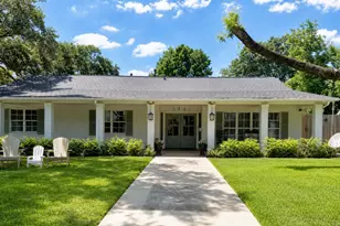 7803 Meadowglen Ln, Houston, TX 77063 - Photo 35