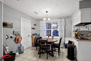 10923 Creektree Dr, Houston, TX 77070 - Photo 11