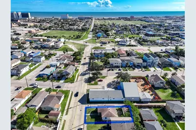 2209 Saladia Street, Galveston, TX 77551 - Photo 23
